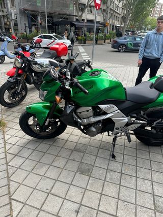 Kawasaki Z750