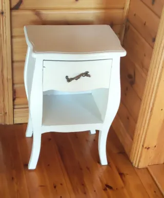 Conjunto cabecero, cómoda y 2 mesitas