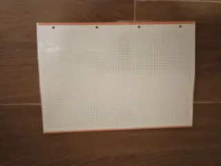 Recambio A4 100 hojas cuadriculado.