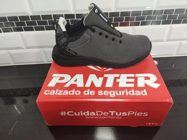 Zapatos de seguridad Panter grises .