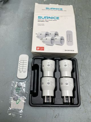 Surnice - Conjunto 4 Tomadas Programáveis c/ Coman