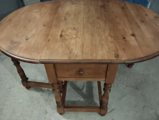 Mesa extensible madera maciza antigua