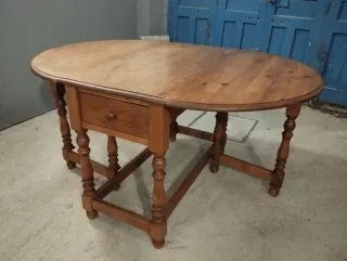 Mesa extensible madera maciza antigua