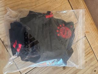 Chándal Adidas Bayern M Hombre Negro/Rojo Talla M