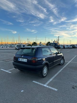 Volkswagen Golf GT TDI 110cv | Único propietario