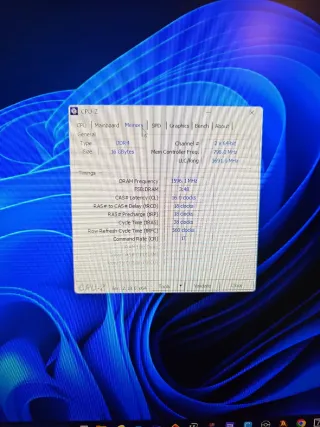 PC Gaming con ventana lateral