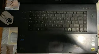 Sony VAIO 18.4 Full HD | Blu-ray | Para Piezas