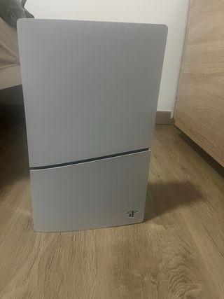 PS5 Digital Slim 1TB + 2 Mandos