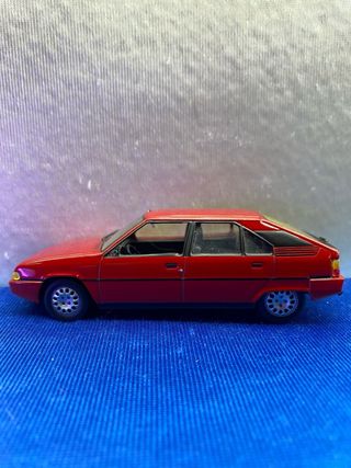 COCHE DE MINIATURA CITROËN BX ATALAYA ESCALA 1:43
