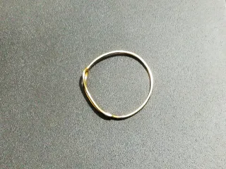 Anillo de oro 18k