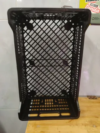 Caja Plástico Fruta Fuertes