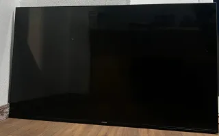Televisión Hisense rota