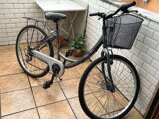 Bicicleta de paseo City 30 con cesto