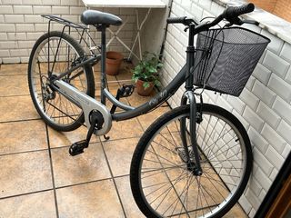 Bicicleta de paseo City 30 con cesto