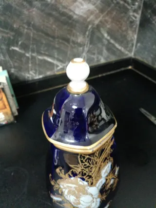 Jarrón de porcelana china azul y blanco