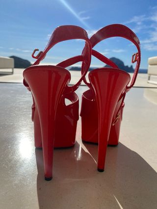 Lote 2 pares sandalias y tacones T40