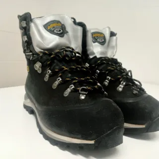 Botas Alpinismo Asolo Talla 41 Gore-Tex.4 salidas.