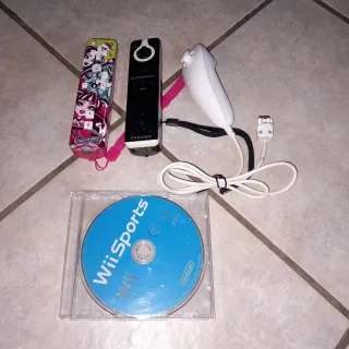 Nintendo Wii amb accessoris.