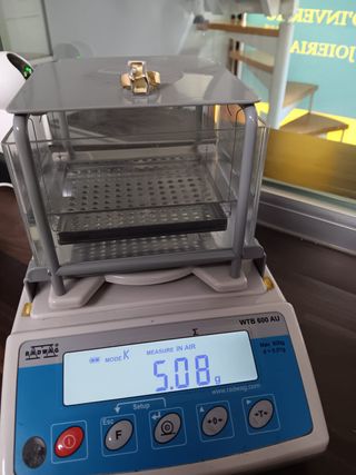 Anillo Oro 18K con Diamante