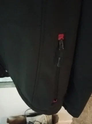 Anorak Izas Montaña Talla 3XL Negro/Rosa