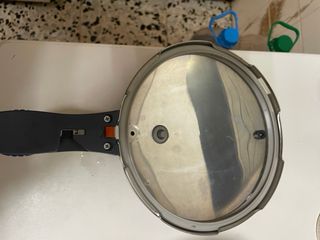 Olla a presión WMF Perfect Plus 3L 22 cm diametro.