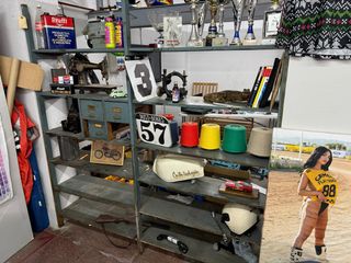 Estantería antigua de madera