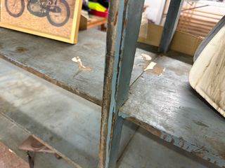 Estantería antigua de madera