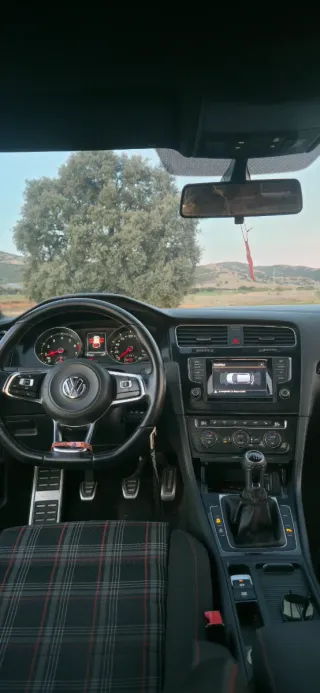Volkswagen Golf GTI PERFORMANCE MK7