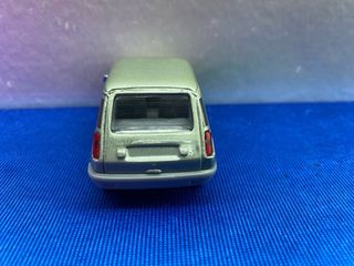COCHE DE MINIATURA RENAULT 5 SOLIDO ESCALA 1:43
