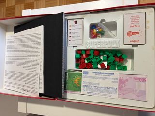 Superpoly European Edition Juego de Mesa