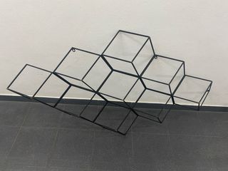 Adorno pared metal negro