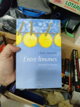 Entre limones/ Driving Over Lemons: Historia de...