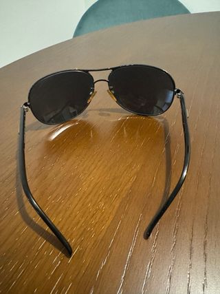 Gafas de sol Furla aviador plata y negro