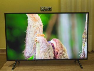 Televisor Samsung Crystal UHD RU7105 43 pulgadas