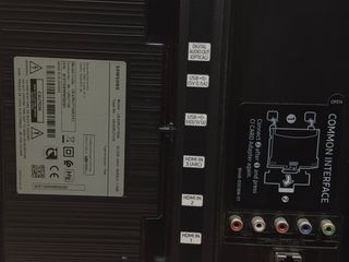 Televisor Samsung Crystal UHD RU7105 43 pulgadas