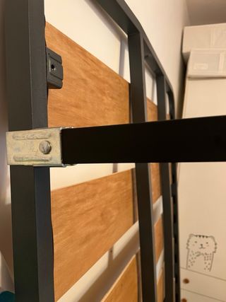 Somier con patas 135x180 cm