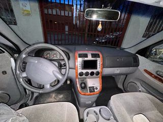KIA Carnival 2003
