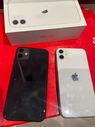 2 x iPhone 11