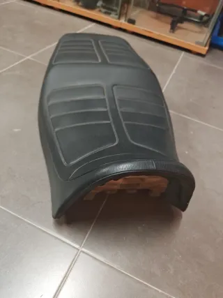 Asiento Yamaha Diversion Negro