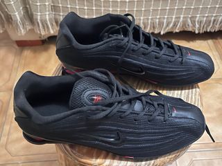 Zapatillas Nike Shox Negro/Rojo