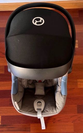 Seggiolino auto Cybex con base Isofix