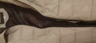 Chaleco sin mangas con calaveras