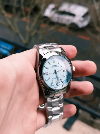 Reloj Azul Claro