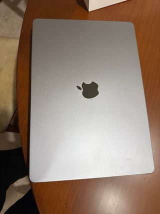 MacBook Air 15 e iPhone 16 Pro Max come nuovi