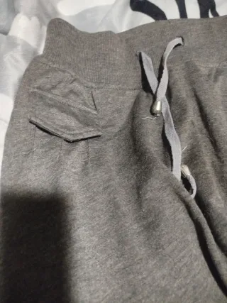 Pantalones piratas grises anchos Talla S