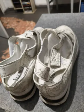 Zapatillas deportivas Shein verano blancas