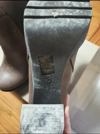 Stivaletti tacco marrone taglia 38