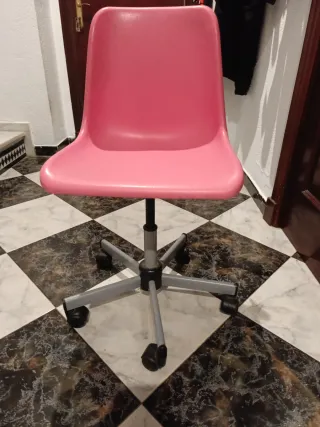 Silla de Escritorio rosa con ruedas