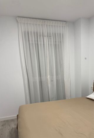 Juego cortinas beige/blancas, completo