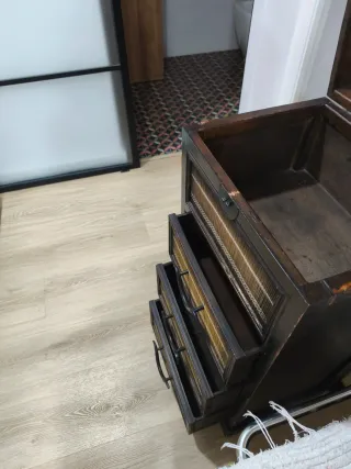 Mueble 3 cajones y arcón madera bambú